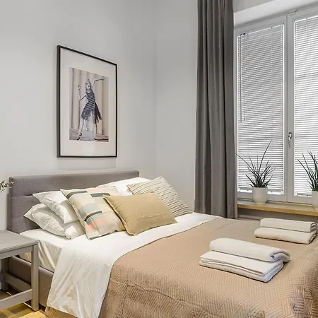 P&o Warecka Street Apartman *