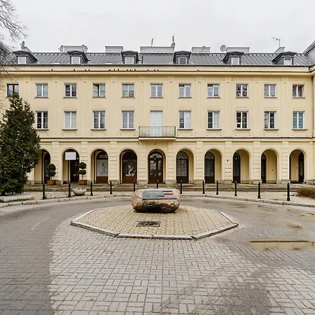 P&o Warecka Street * ワルシャワ